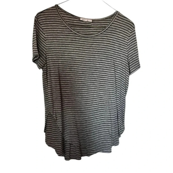 Striped TEE​ - Picture 5 of 6